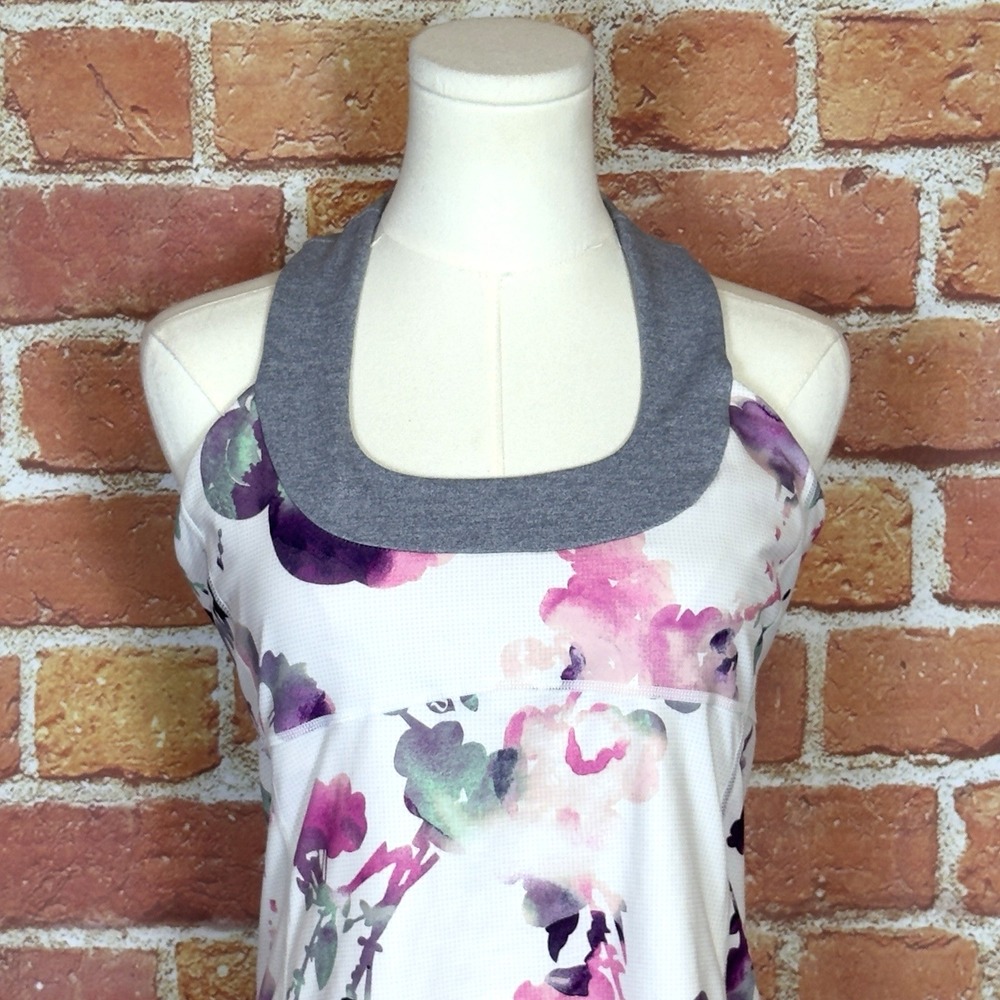Lululemon Tank Top Womens 10 White Floral Scoop Neck Racerback Built-In Bra